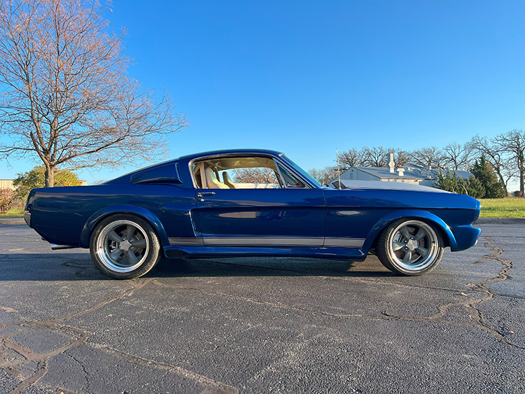 /1965-mustang-fastback-pro-touring-blue