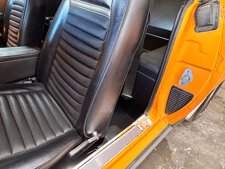 /1970-mustang-mach1-grabber-orange