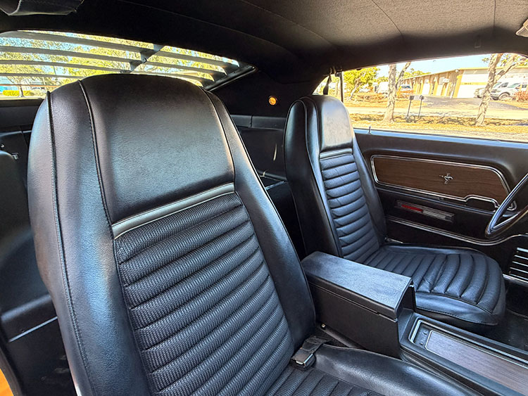 /1970-mustang-mach1-grabber-orange