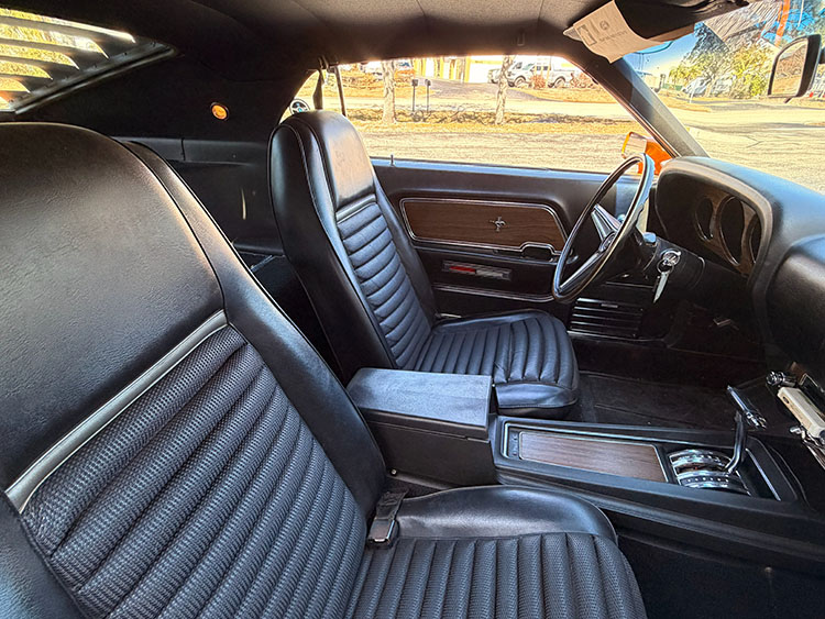 /1970-mustang-mach1-grabber-orange