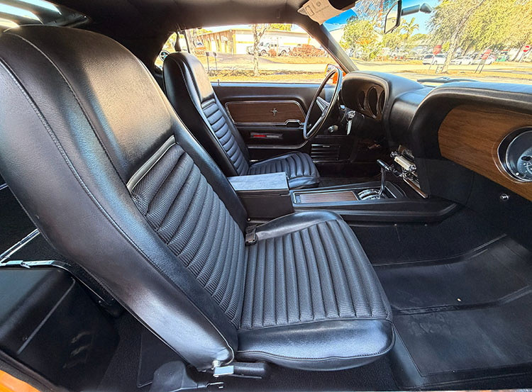 /1970-mustang-mach1-grabber-orange