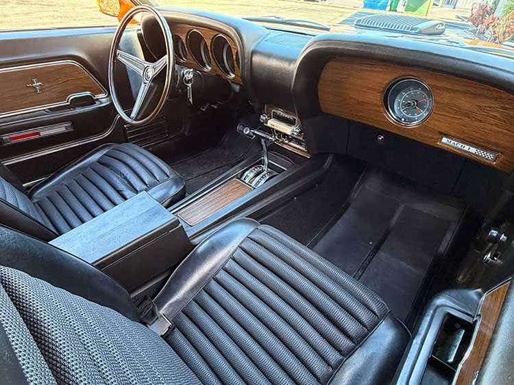 /1970-mustang-mach1-grabber-orange