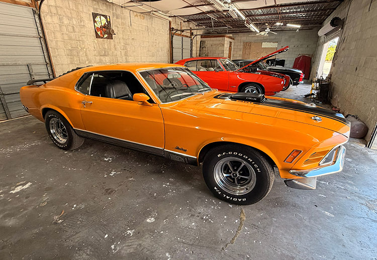/1970-mustang-mach1-grabber-orange